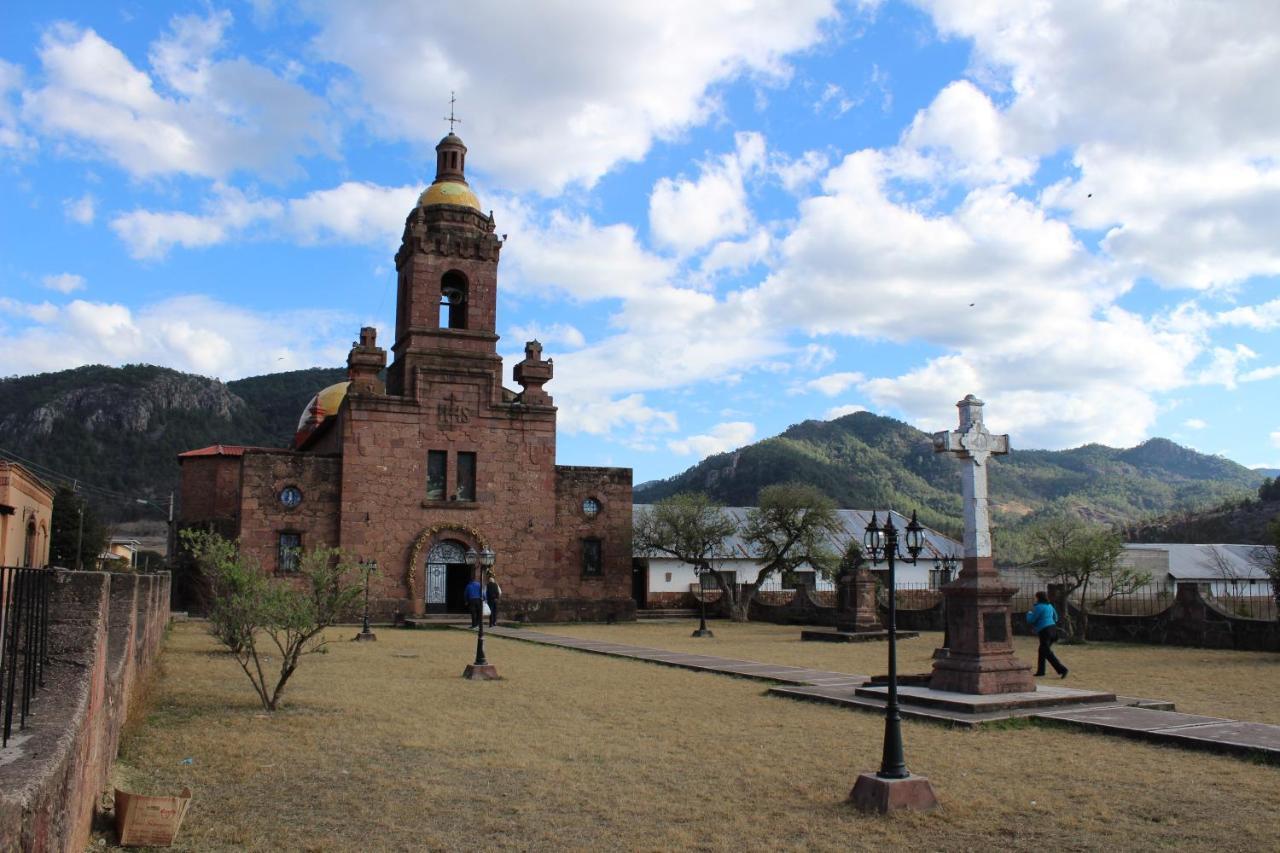 Hotel Paraiso Del Oso Cerocahuí エクステリア 写真